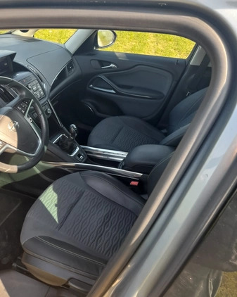 Opel Zafira cena 29900 przebieg: 207000, rok produkcji 2012 z Lublin małe 232